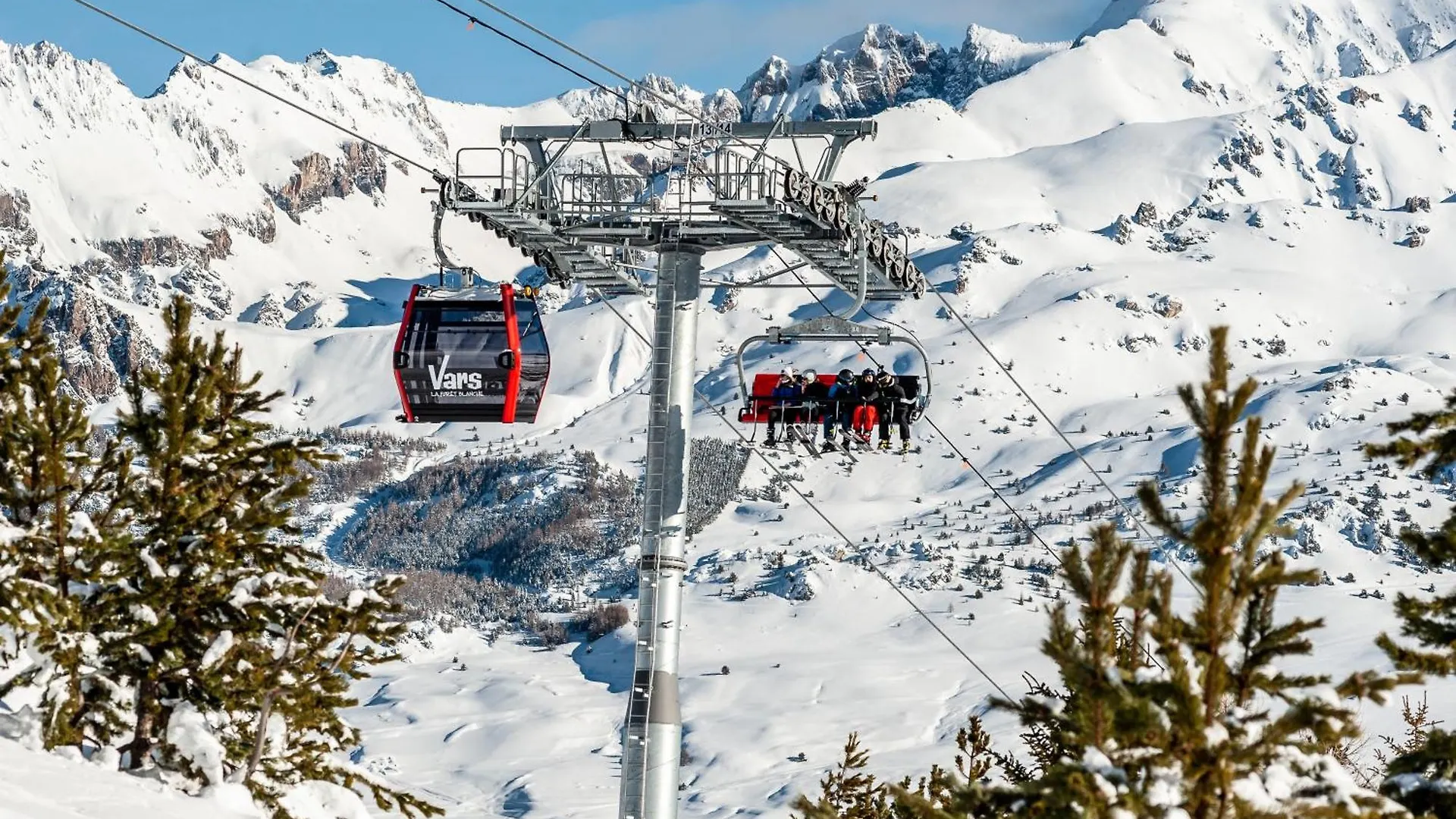 Prestigious Chalet With Pool & Hot Tub, Mountain Views For 19 Guests Vars  0*, Vars (Hautes-Alpes) France