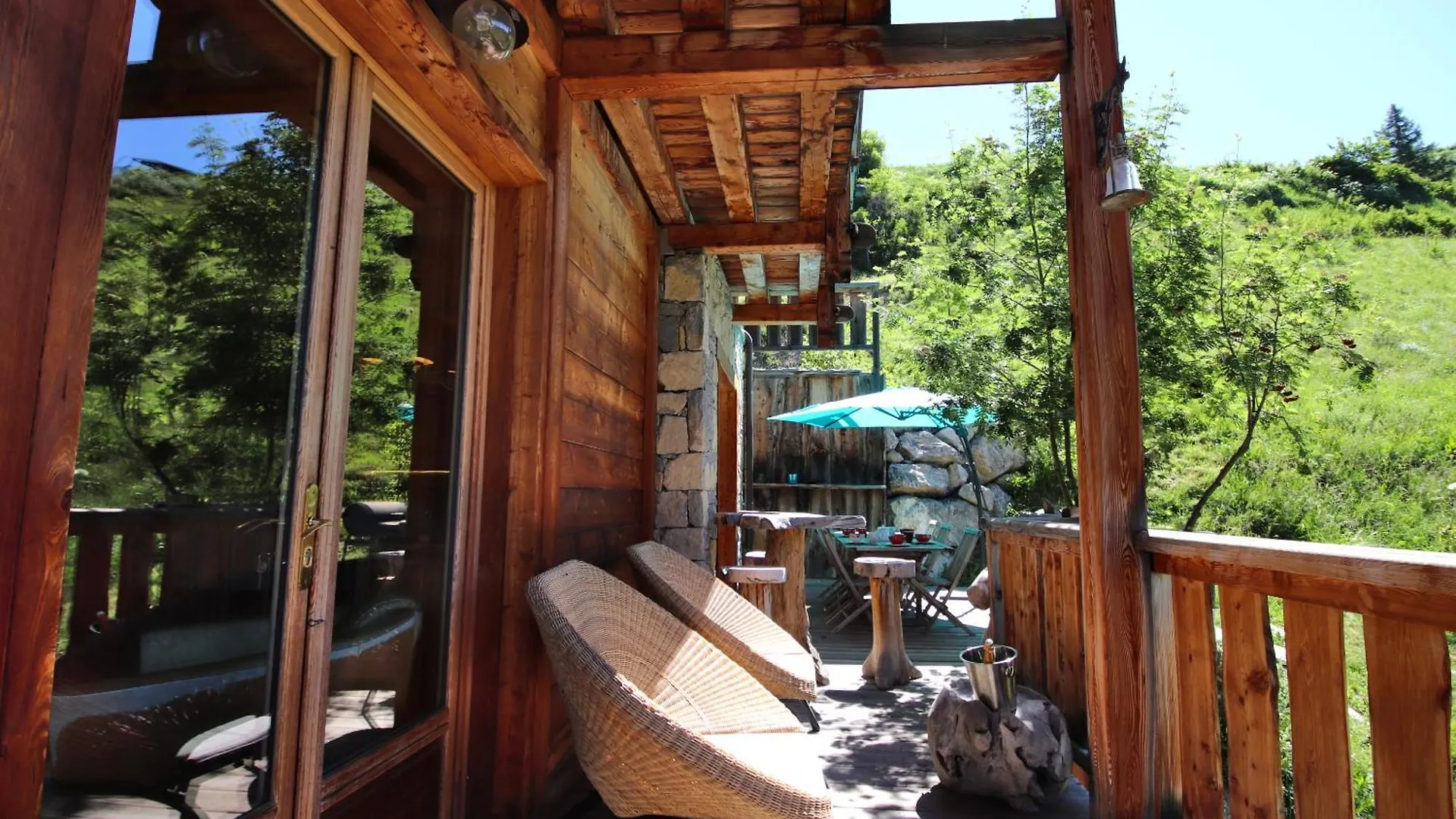Prestigious Chalet With Pool & Hot Tub, Mountain Views For 19 Guests Vars  Vars (Hautes-Alpes)